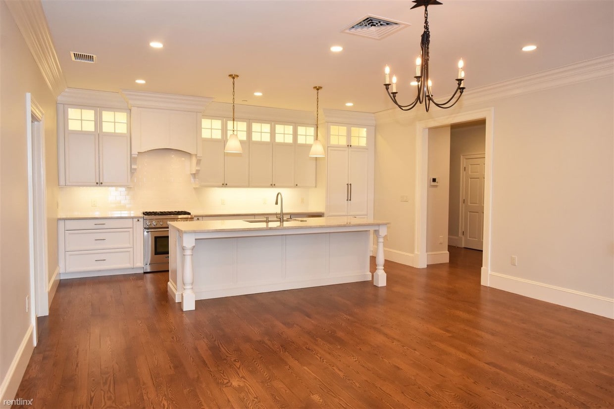 Primary Photo - 2 br, 2.5 bath Condo - The Elmwood