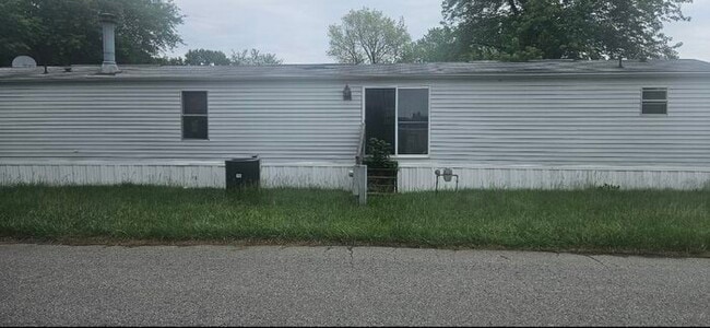 Building Photo - 22 W Reybold Dr