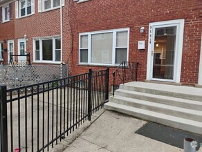 Building Photo - 9501 Sumac Rd