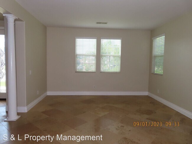 Building Photo - 5 br, 2.5 bath House - 13569 Meadowlands Ct.