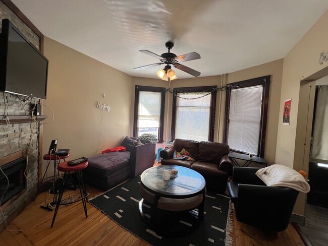 Foto del edificio - 421 Hamilton St