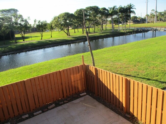 Photo - 145 Heritage Way House