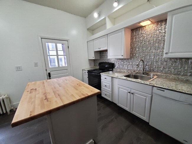 Foto del edificio - 249 Quail St