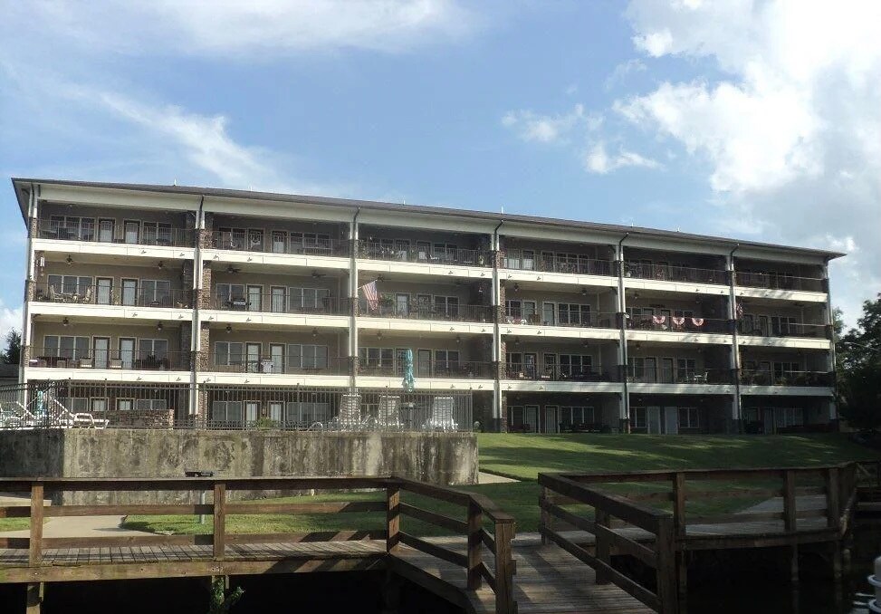 Primary Photo - 3680 W Chattooga Dr