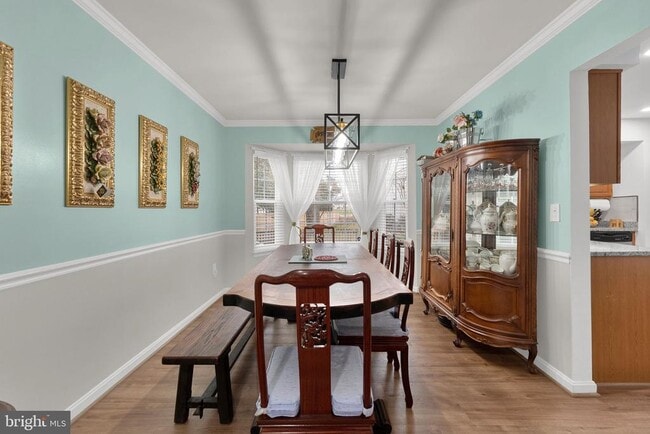 Building Photo - 15728 Beau Ridge Dr