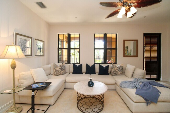 Foto del edificio - ** CHARMING 3 BEDROOM\2 BATH SEASONAL IN HIGHLY DESIRED COMMUNITY OF OLE AT LELY RESORT **SEASONA...