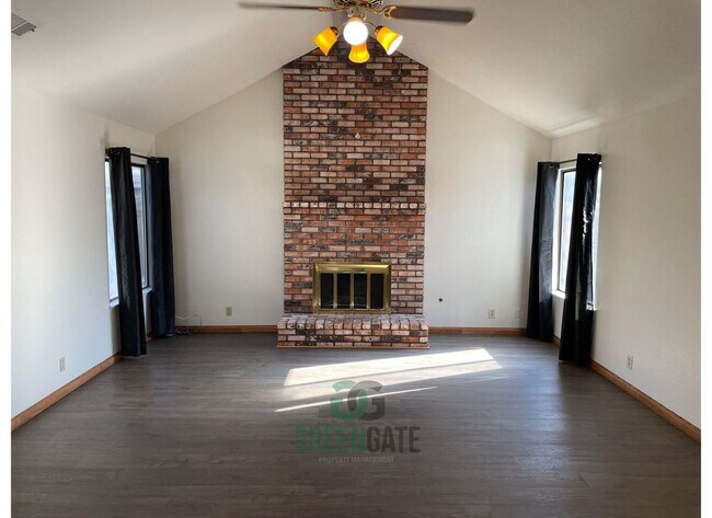 Foto del edificio - Price Reduced-Charming North Modesto Home ...