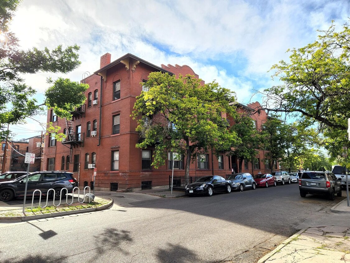 Foto principal - 1475 N Humboldt St
