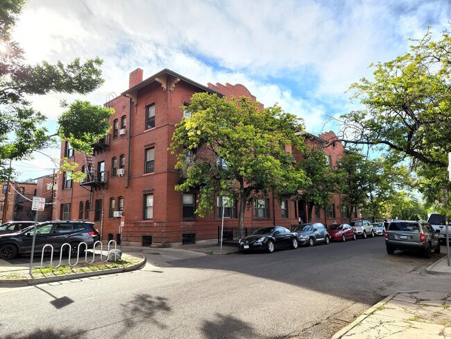 Foto del edificio - 1475 N Humboldt St