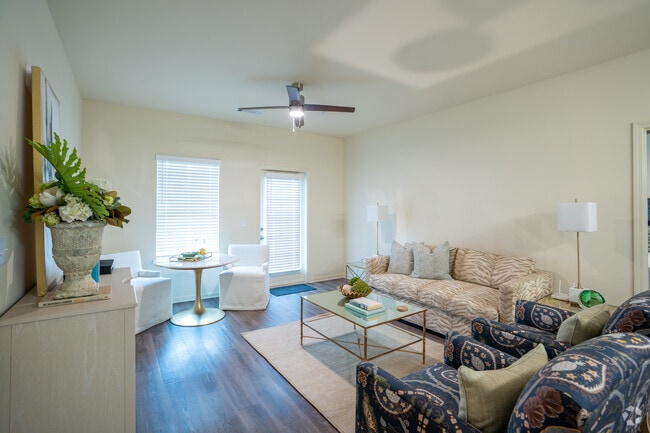 2BR, 2BA – 1,026SF - Living Room - Beacon Place Northport