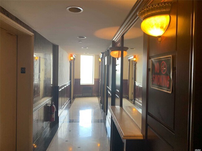 Foto del edificio - 133-38 Sanford Ave