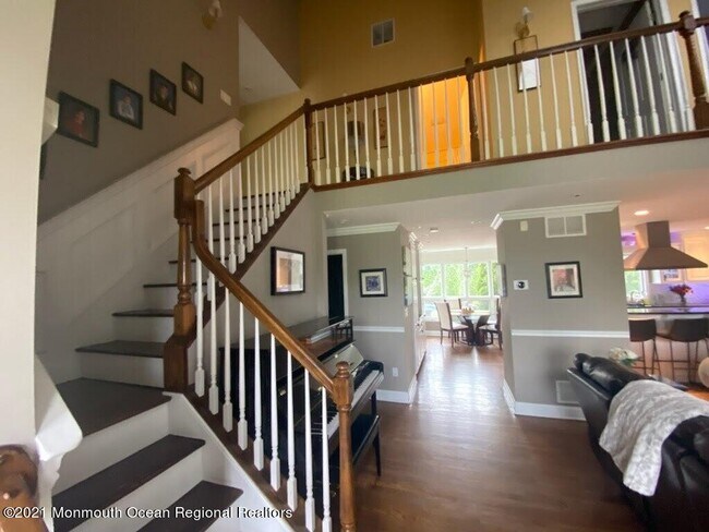 Foto del edificio - 63 Delaware Ave