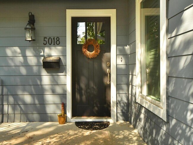 Foto del edificio - 5018 Shoal Creek Blvd