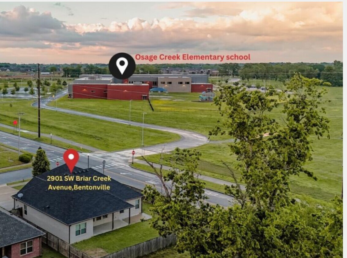 Primary Photo - 2901 SW Briar Creek Ave