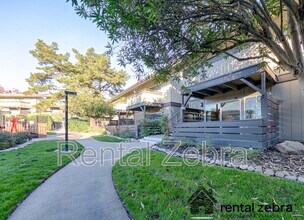 Building Photo - 233 Masters Ct