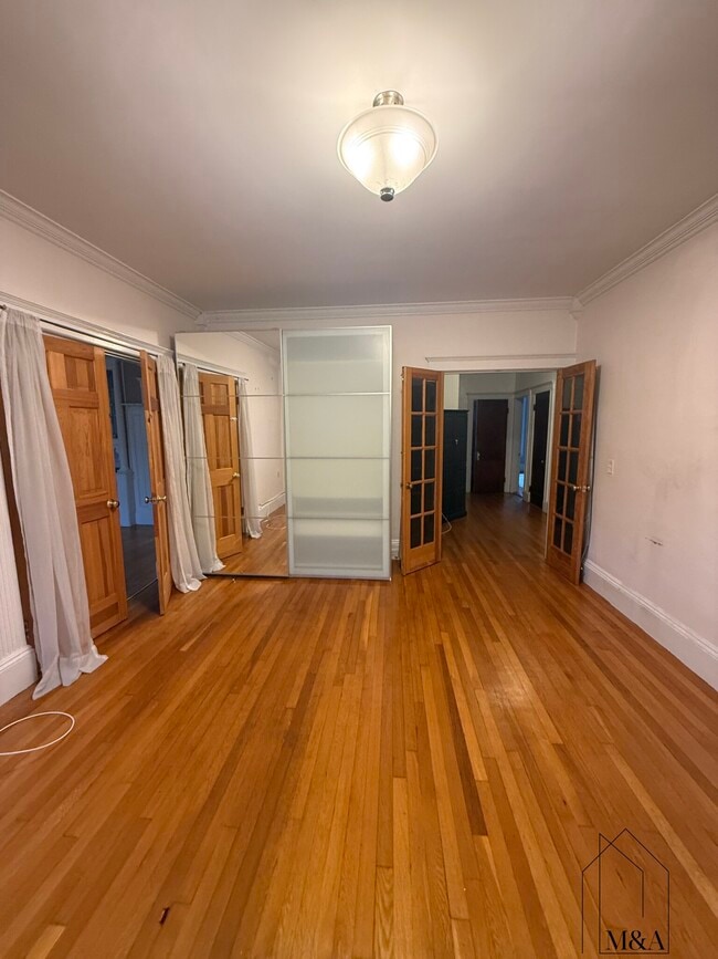 Building Photo - 43 Strathmore Rd
