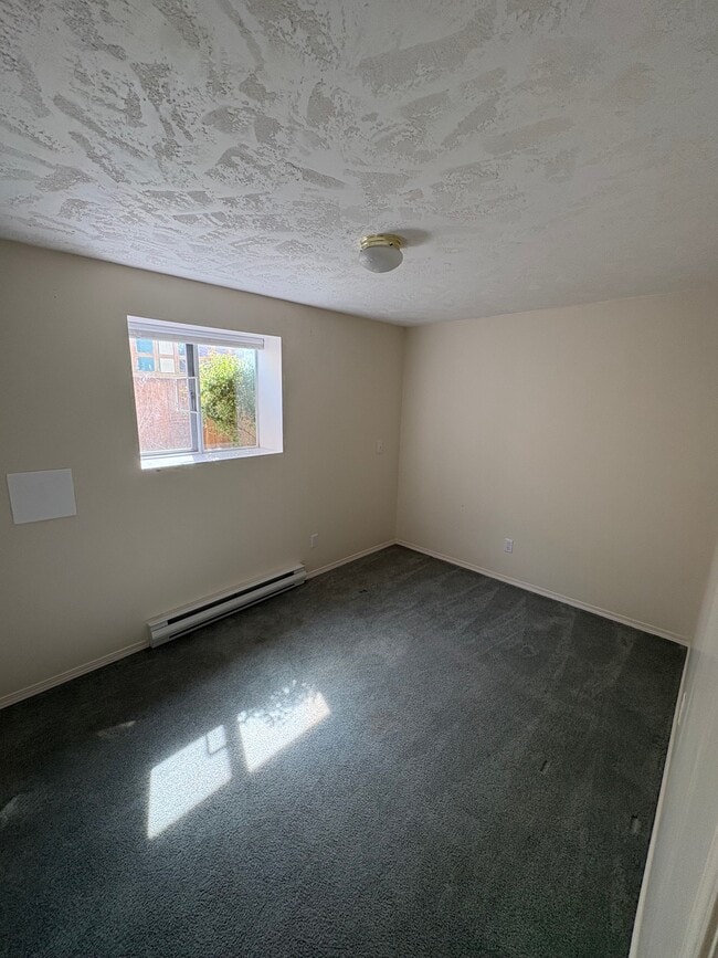 Building Photo - 2559 Cranmore Rd