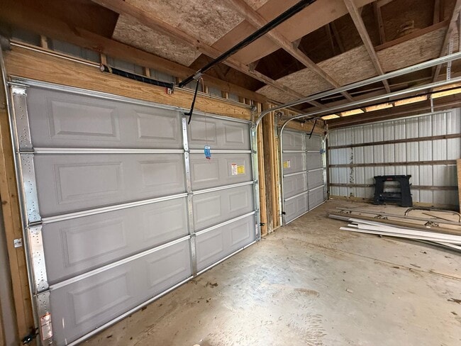 Building Photo - Newly renovated home in Marshall County