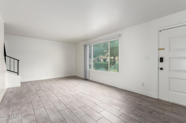 Building Photo - 1586 West Campbell Ave