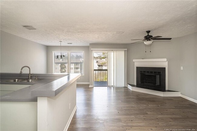 Building Photo - 6800 Willowbrook Dr