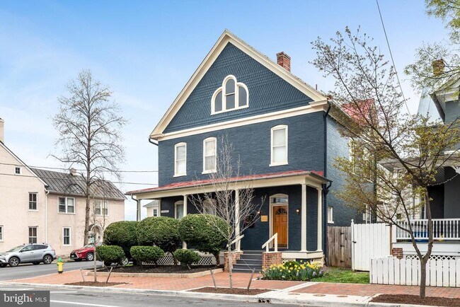 Foto del edificio - 402 S Loudoun St