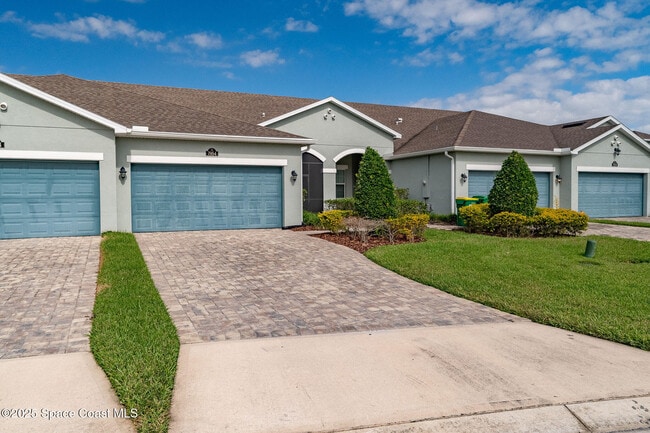 Building Photo - 7954 Loren Cove Dr