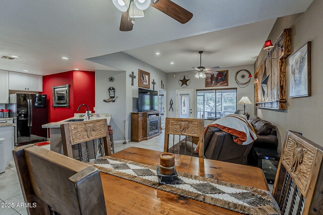 Building Photo - 15205 N Ivory Dr
