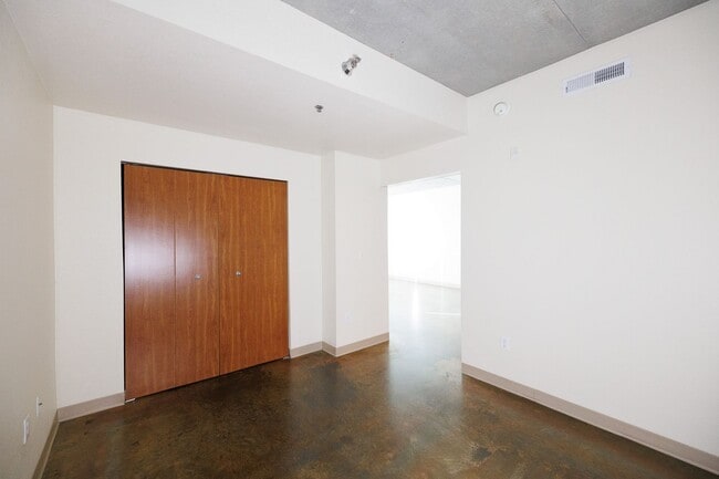 Interior Photo - 1919 Flats