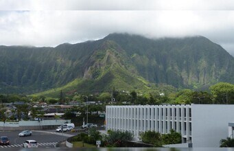 Building Photo - 46-270-270 Kahuhipa St