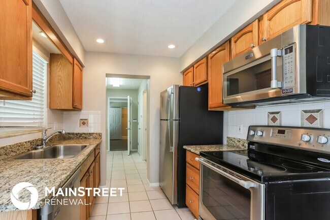 Foto del edificio - 8828 Robin Rd