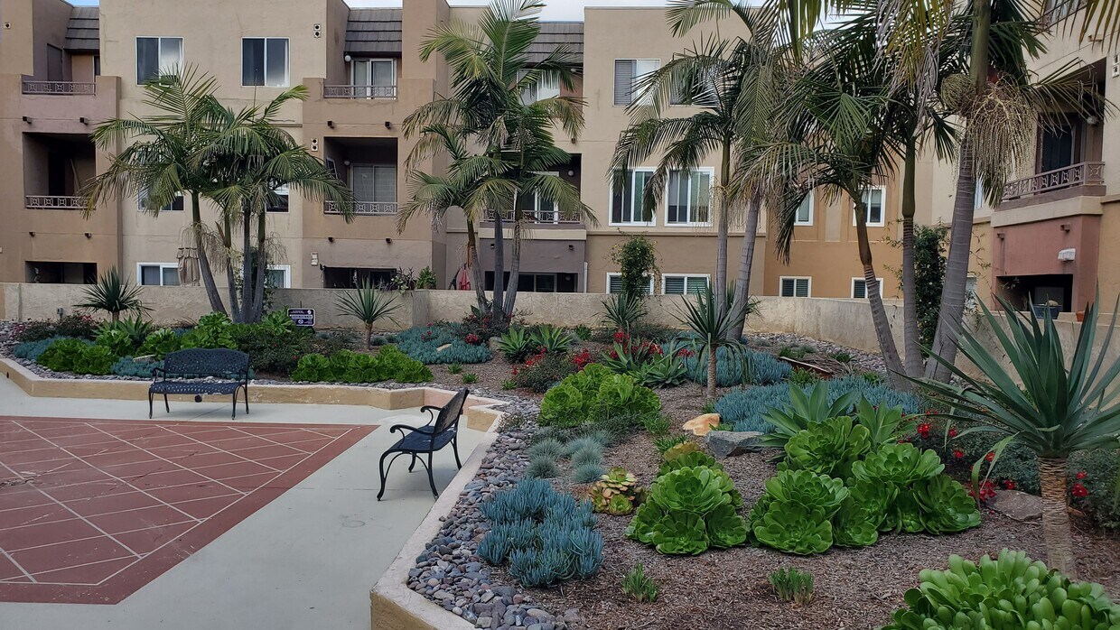 Foto principal - 3520 Lebon Dr