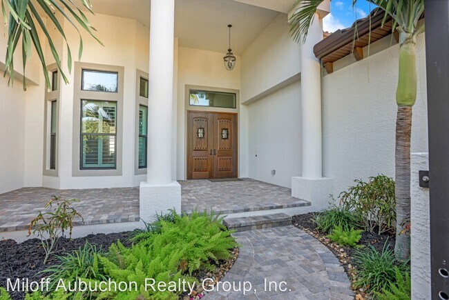 Building Photo - 5 br, 5.5 bath House - 5522 Harbour Preser...