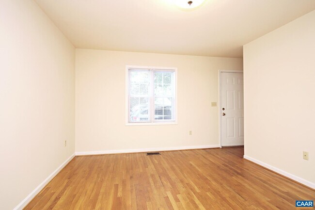 Foto del edificio - 200 Stribling Ave