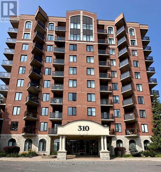 Building Photo - 310 Central Park Dr
