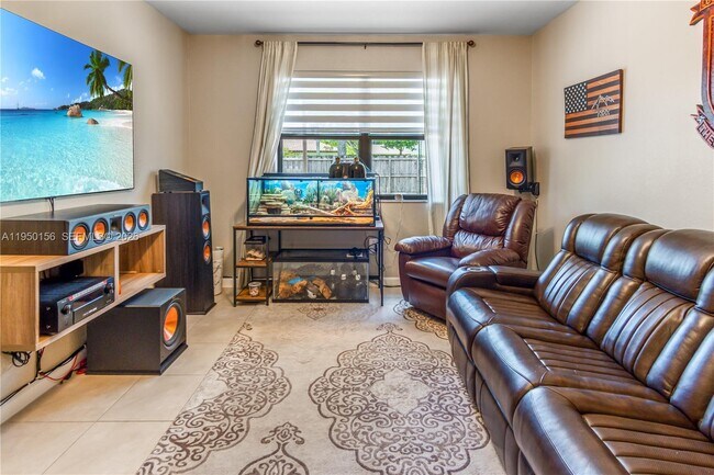 Foto del edificio - 724 SE 37th Ave