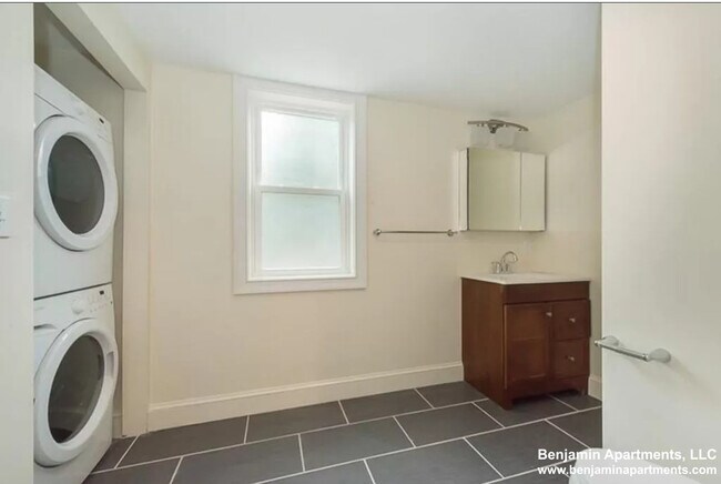 Foto del edificio - 60 Bedford St