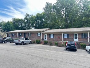 Building Photo - 4100 N Ocoee St