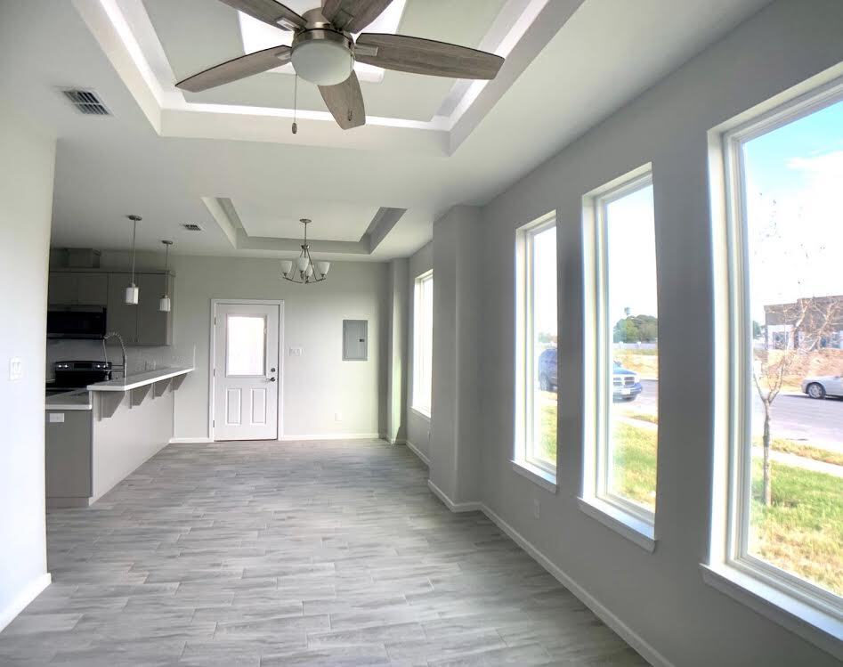 Primary Photo - 4500 Pecan Blvd