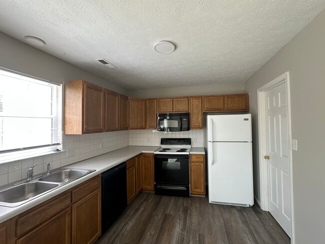 Building Photo - Village at Greenview townhouse in Campbell...