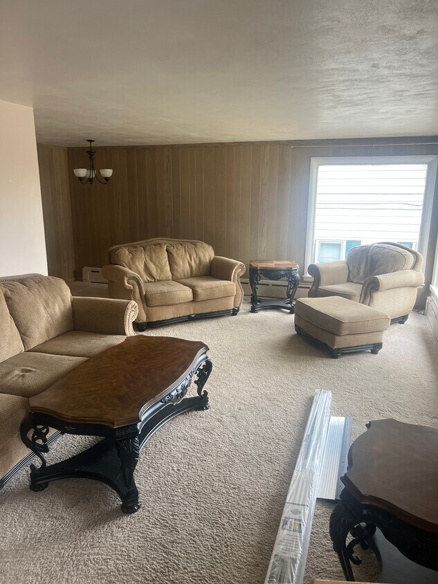 Foto principal - 414 W Ridge St