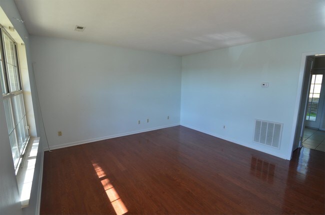 Building Photo - 7954 Andersonville Pike