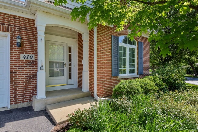 Building Photo - 410 Delnor Glen Dr