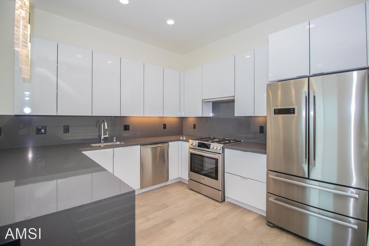 Primary Photo - 3 br, 3.5 bath House - 15 Kirkwood Ave