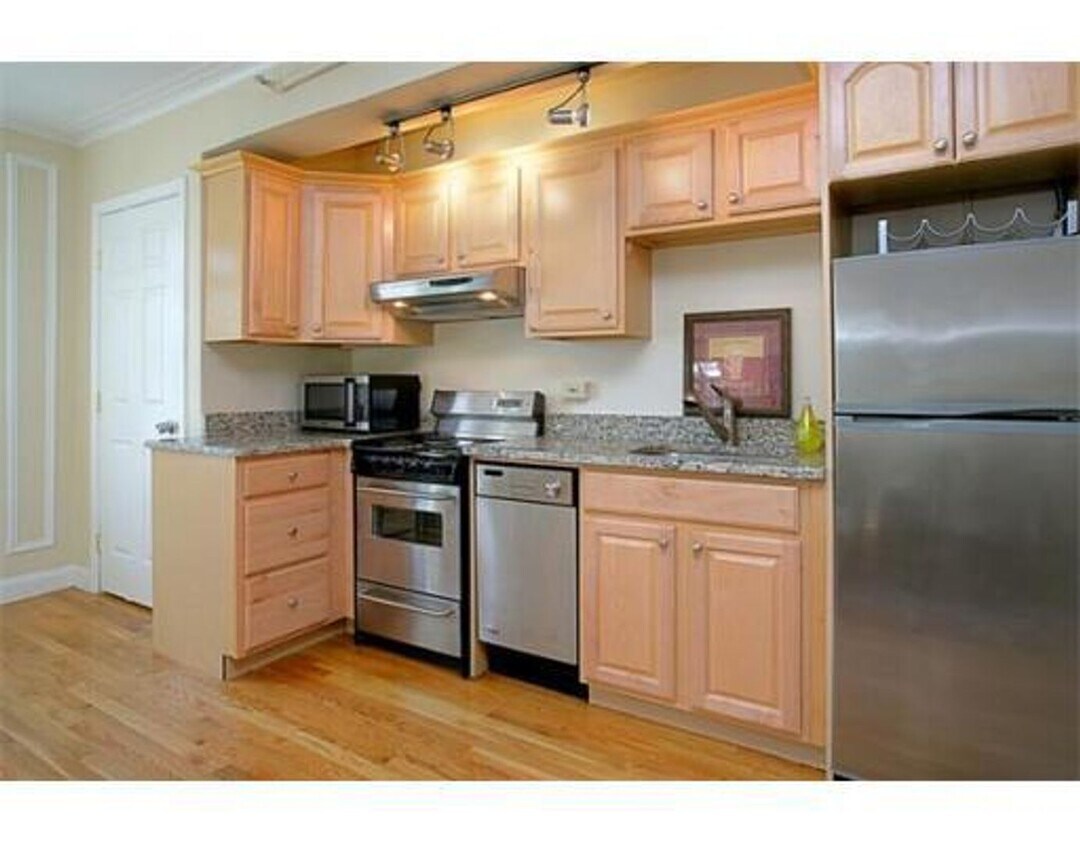 Building Photo - Brookline 1 Bed available now