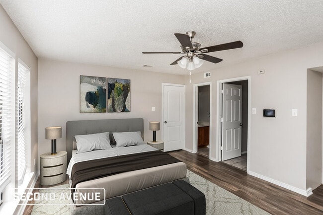 Foto del edificio - 2725 Stillwater Dr