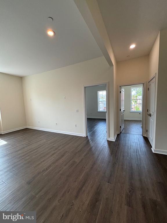 Foto del edificio - 320 Main St