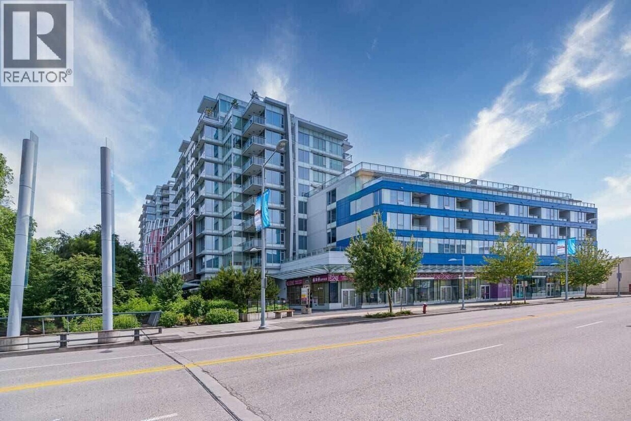 Photo principale - 6200-6200 River Rd