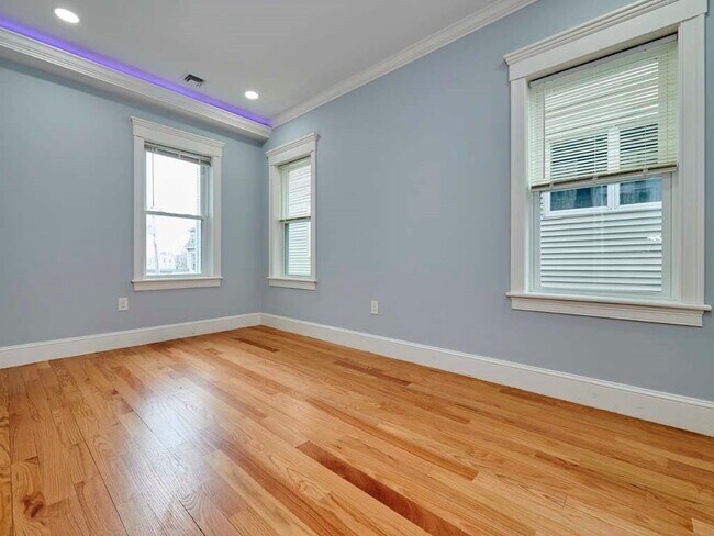 Foto del edificio - 1403 Dorchester Ave