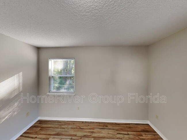 Building Photo - 1044 Brown St