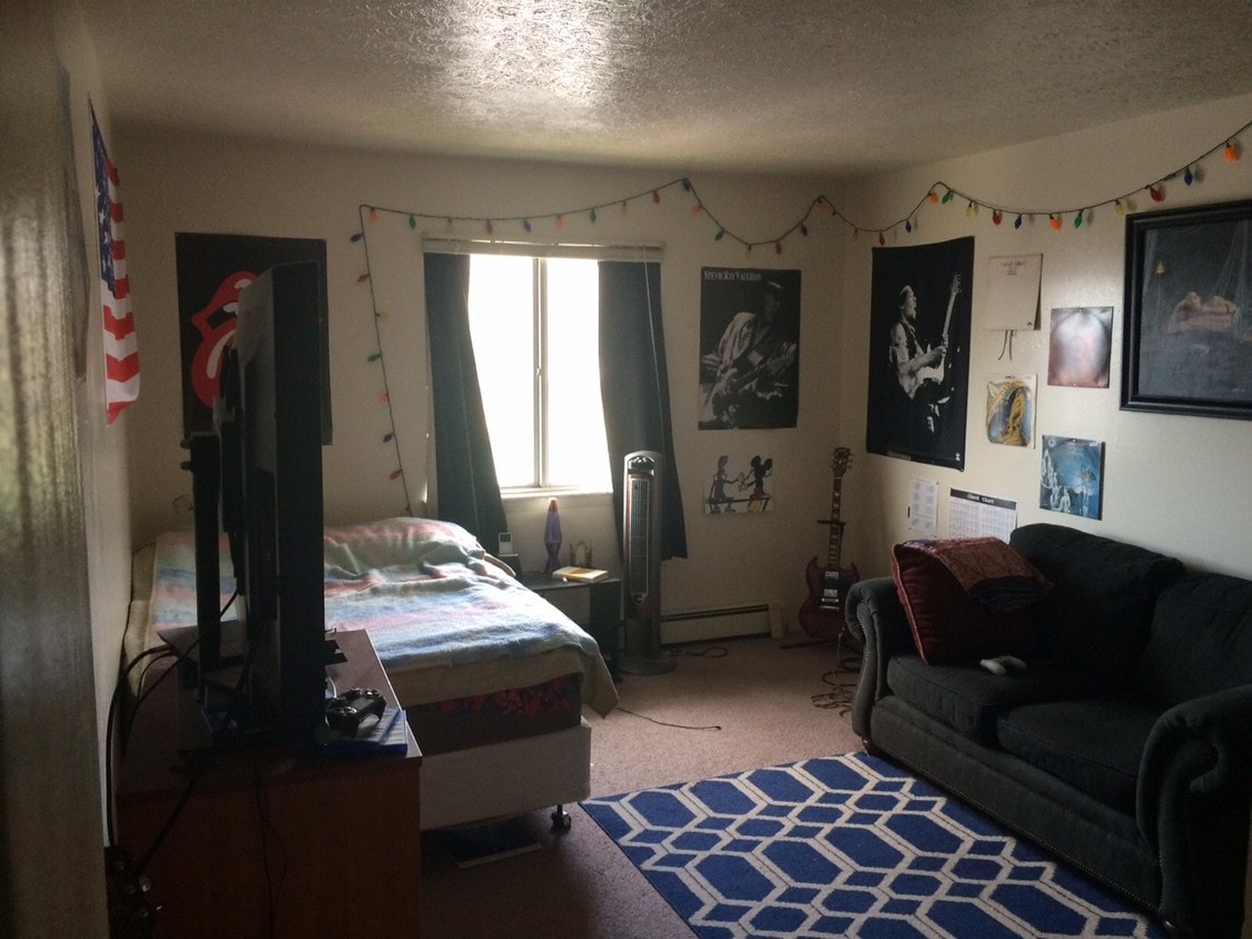 Foto principal - 606 S Linden St